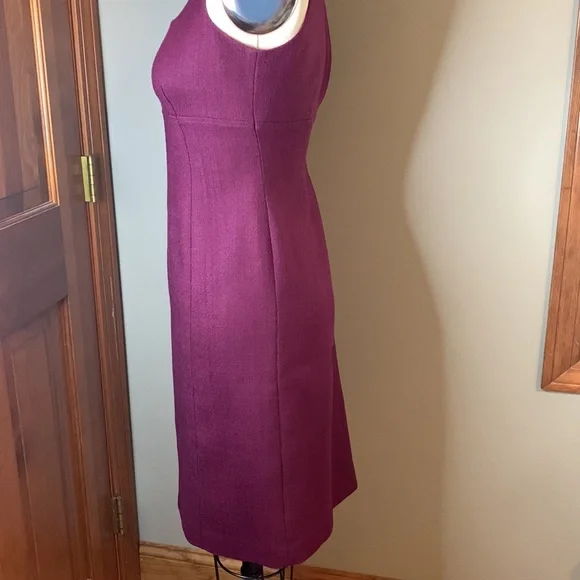 EUC Ann Taylor 100% wool Fitted sleeveless dress size 4 Empire waist full lined. - Picture 3 of 7